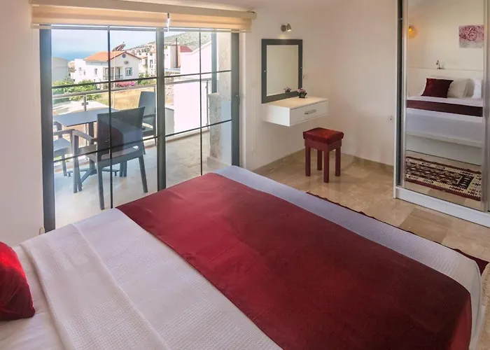 アパート Stonehouse Aparts Dublex 3+1 Mit Meerblick Und Jakuzzi No:5 カルカン