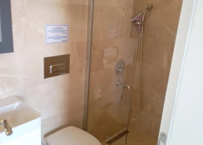 Stonehouse Aparts Dublex 3+1 Mit Meerblick Und Jakuzzi No:5 アパート