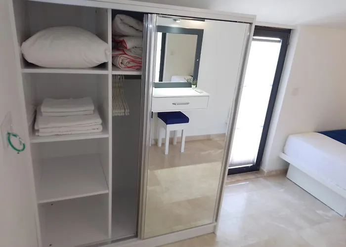 Stonehouse Aparts Dublex 3+1 Mit Meerblick Und Jakuzzi No:5 شقة *