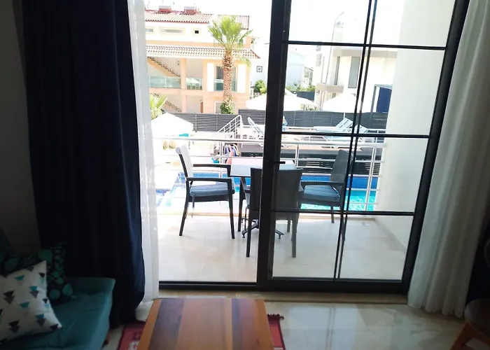 Stonehouse Aparts Dublex 3+1 Mit Meerblick Und Jakuzzi No:5 *